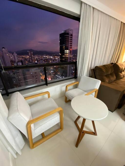 Apartamento No Centro, Com Vista Mar E Cristo Luz Балнеариу-Камбориу Экстерьер фото