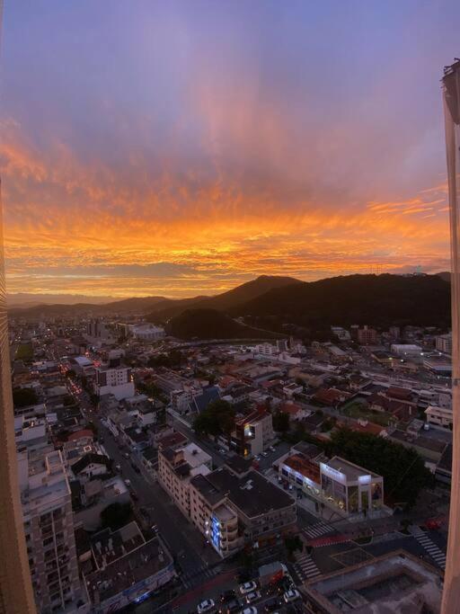 Apartamento No Centro, Com Vista Mar E Cristo Luz Балнеариу-Камбориу Экстерьер фото